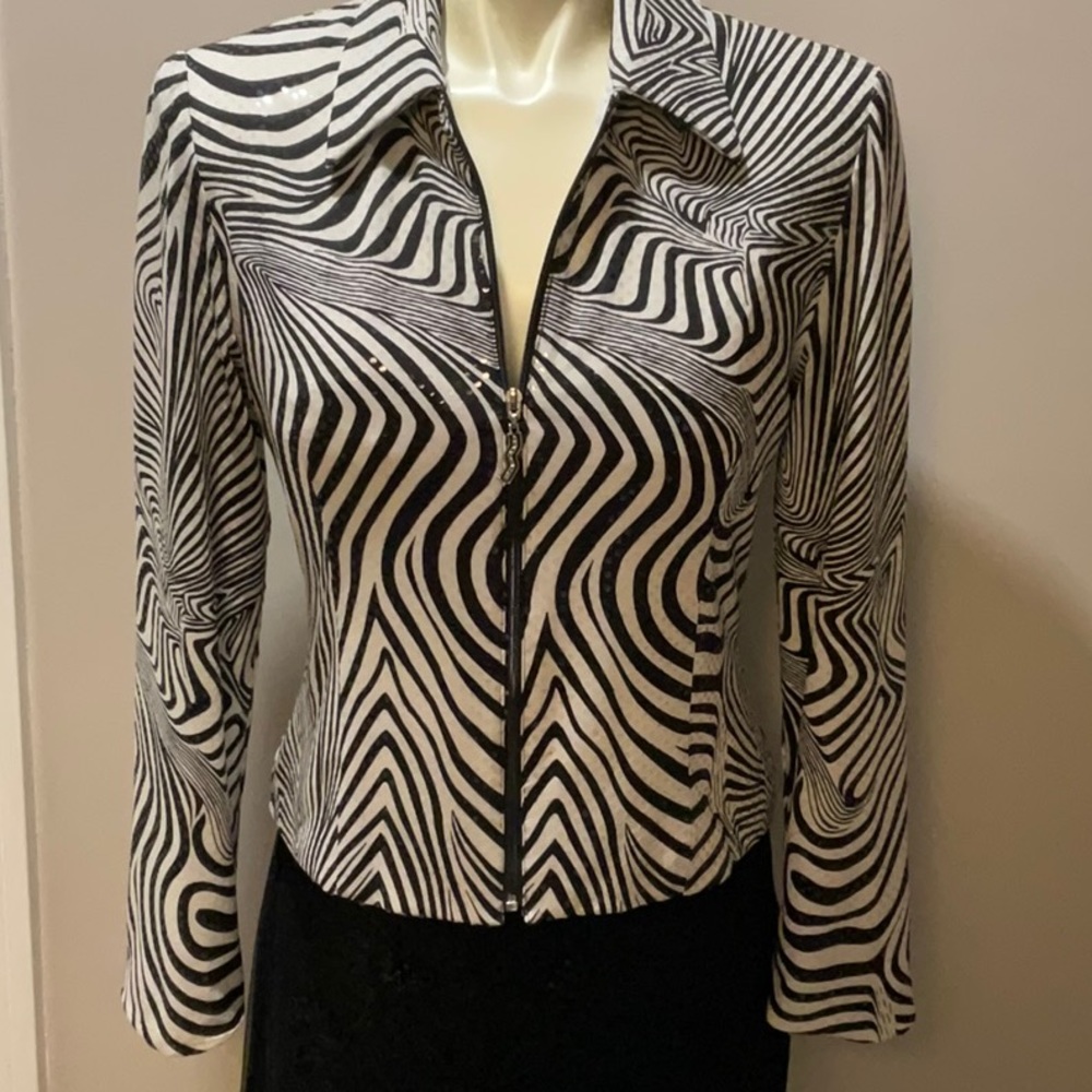 Joseph Ribkoff sequinned jacket - Picture 3 of 5